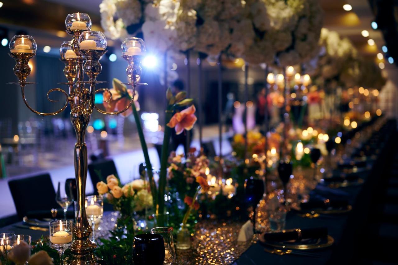 Hotel Mondrian Seoul Itaewon Exterior foto A table decorated for a wedding reception