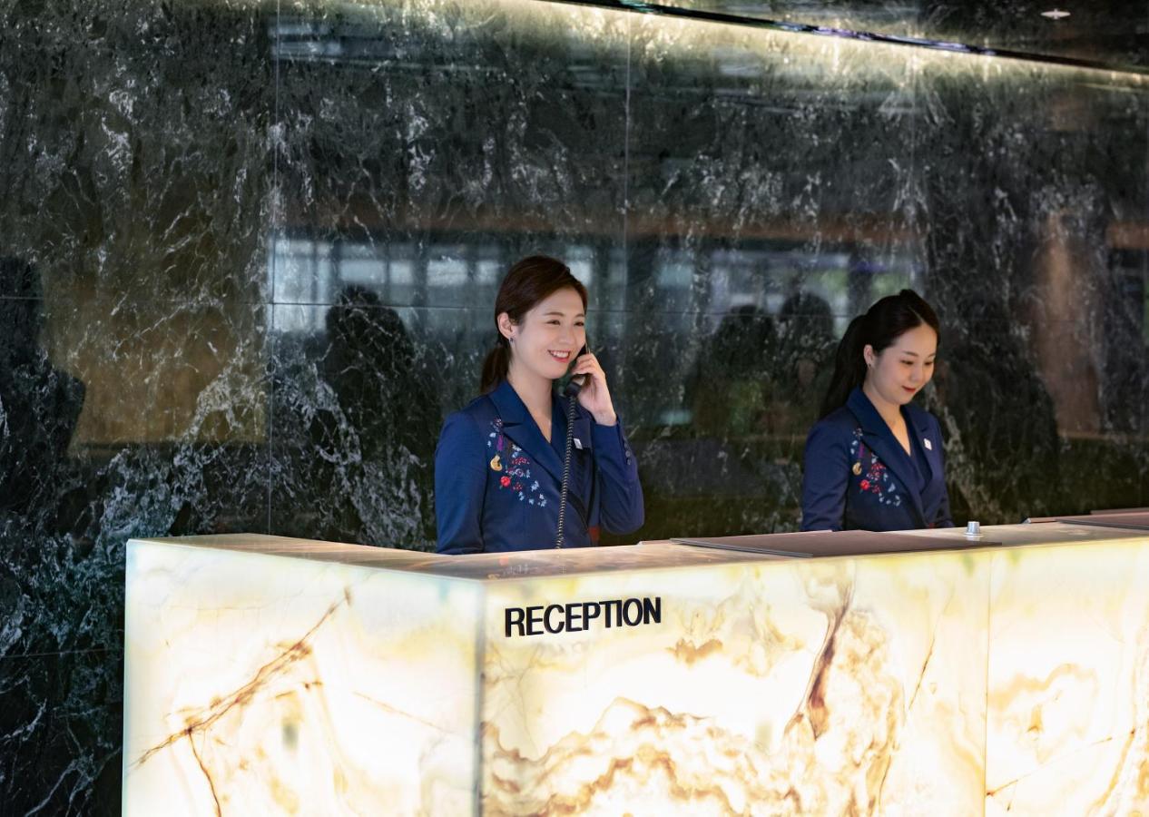 Hotel Mondrian Seoul Itaewon Exterior foto Reception at the hotel