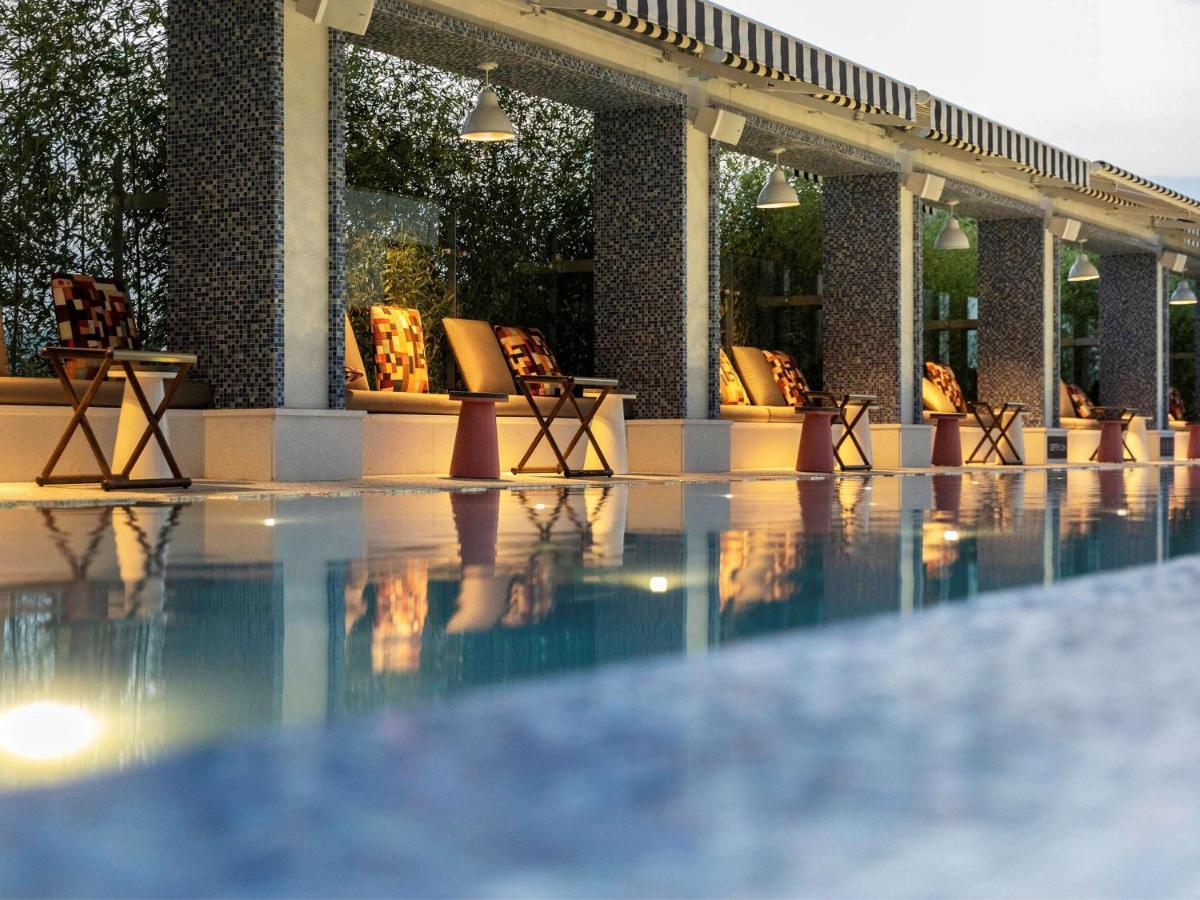 Hotel Mondrian Seoul Itaewon Exterior foto The Pool at the Park