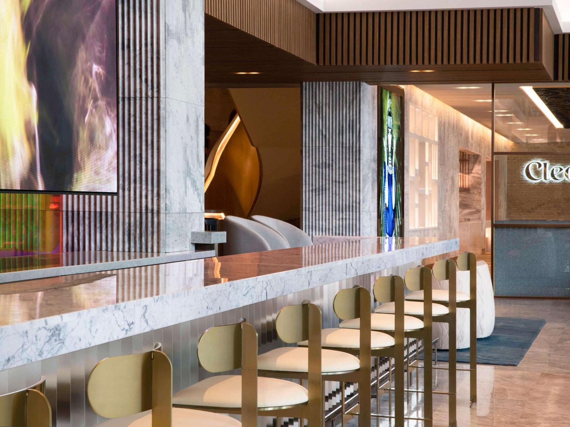 Hotel Mondrian Seoul Itaewon Exterior foto The bar at the entrance of the lounge